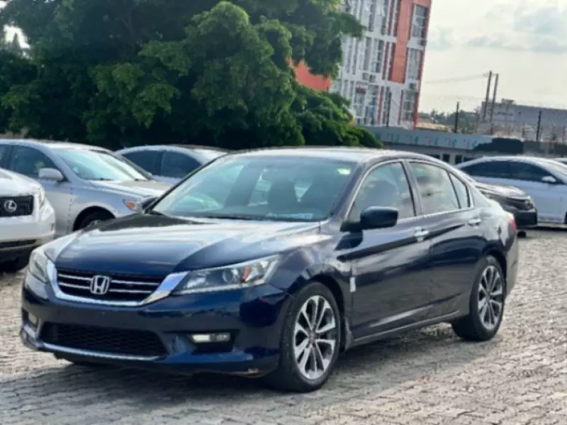 Honda Accord   - 2015