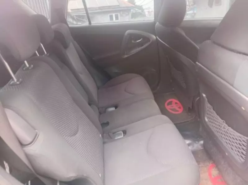 TOYOTA RAV 4   - 2010