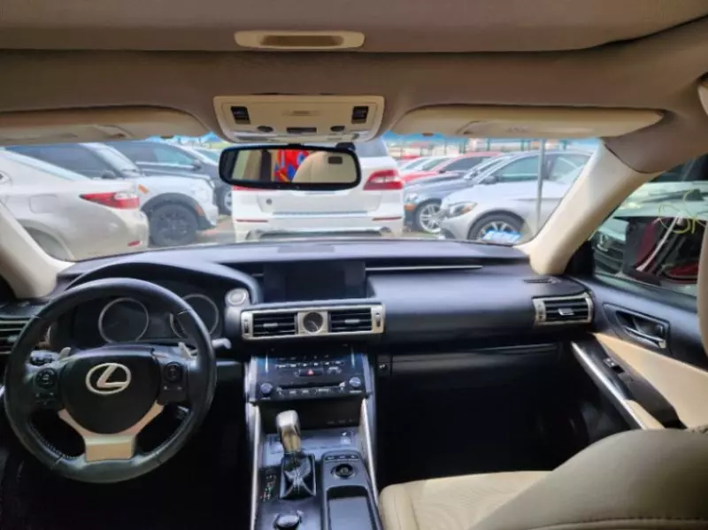 Lexus IS   - 2014