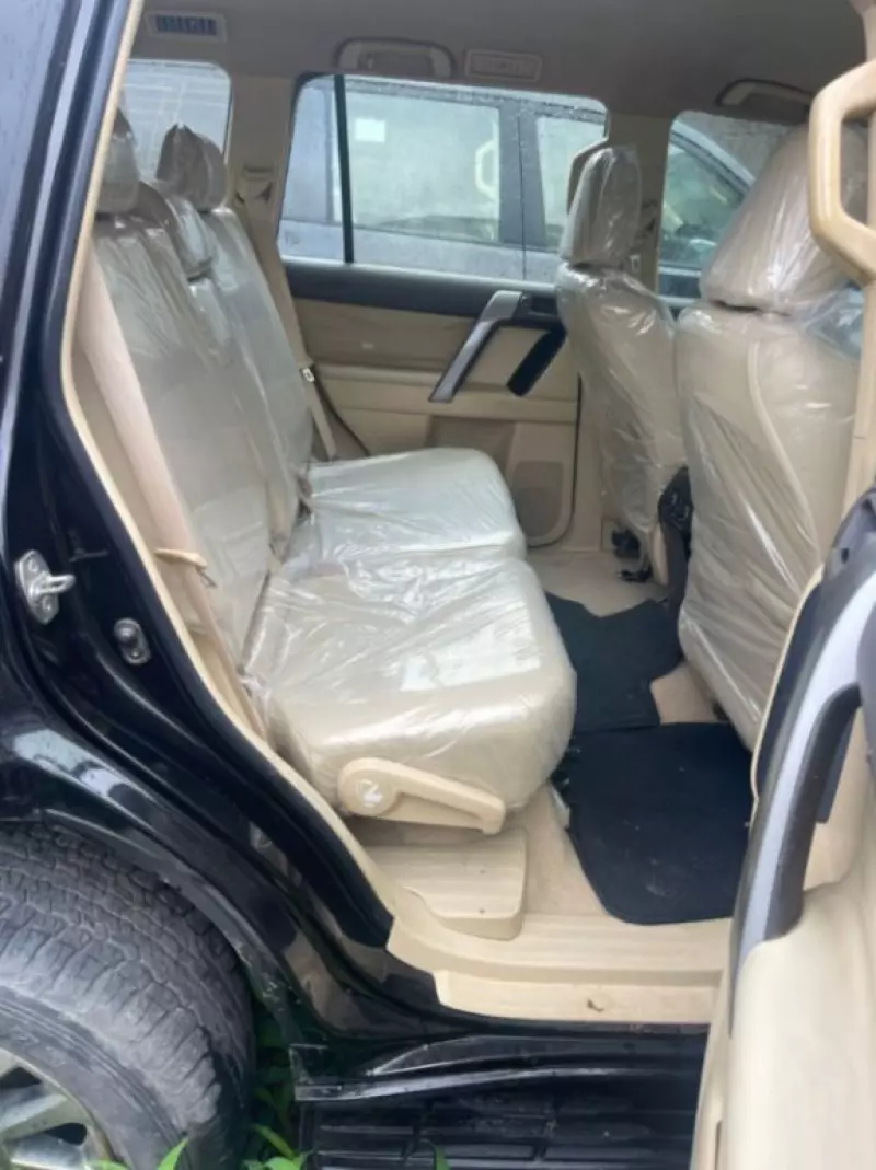 Toyota Land Cruiser   - 2017