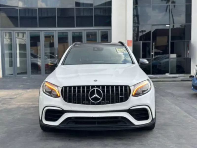 Mercedes-Benz GLC 300   - 2019