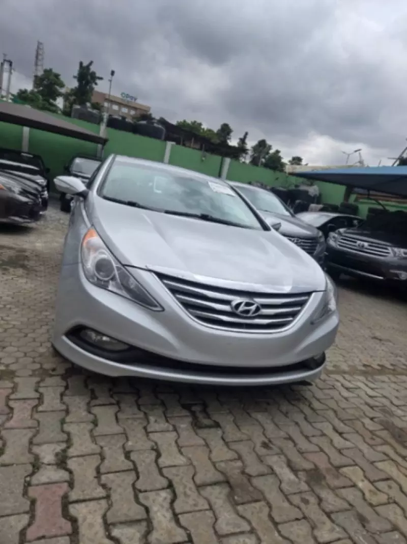 Hyundai Sonata - 2014