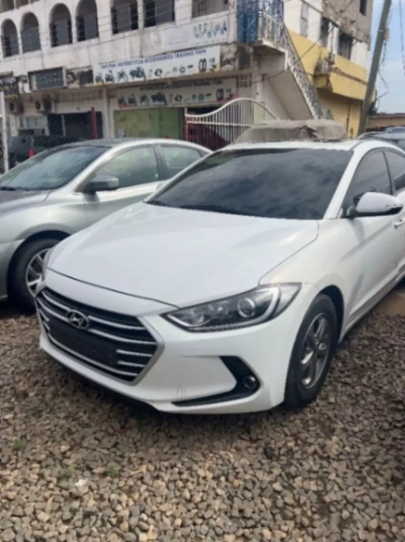 Hyundai Avante - 2016