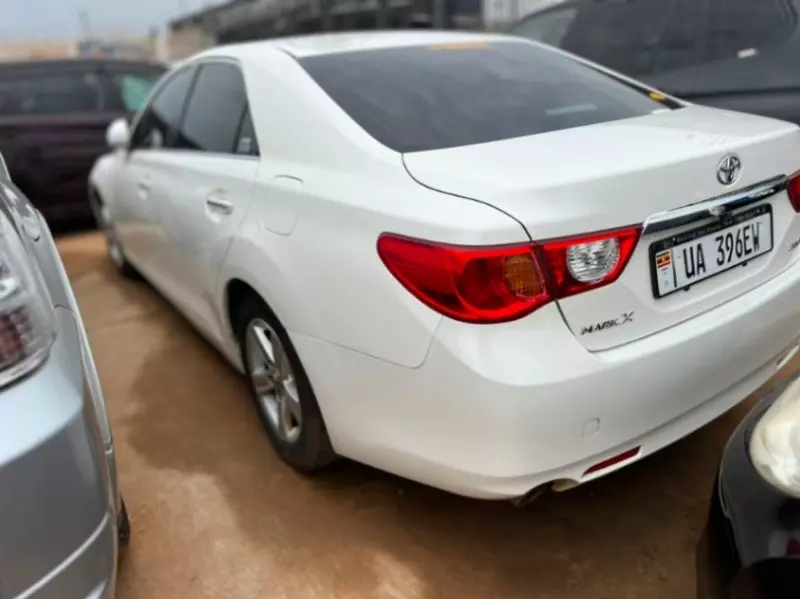 TOYOTA Mark X   - 2012