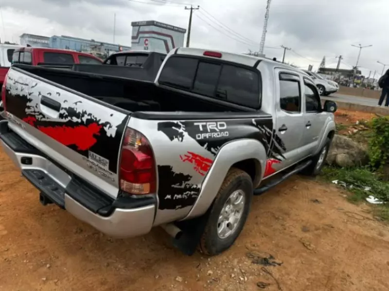 TOYOTA Tacoma   - 2006