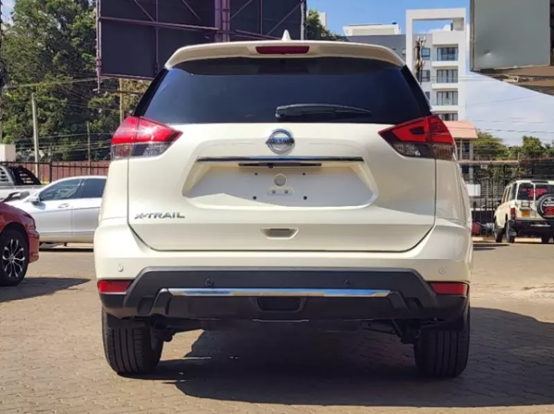 Nissan X-Trail   - 2018