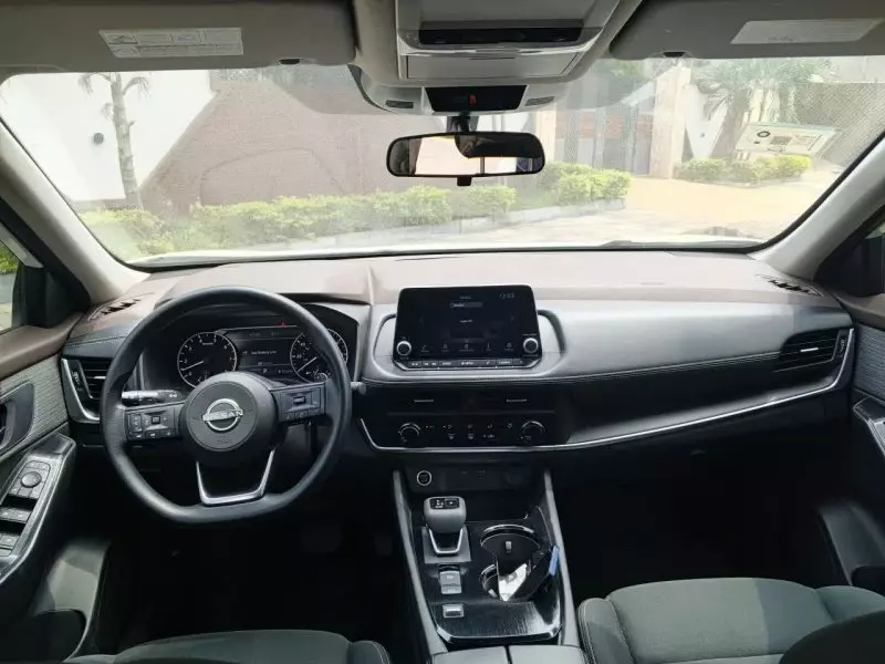 Nissan Rogue - 2023