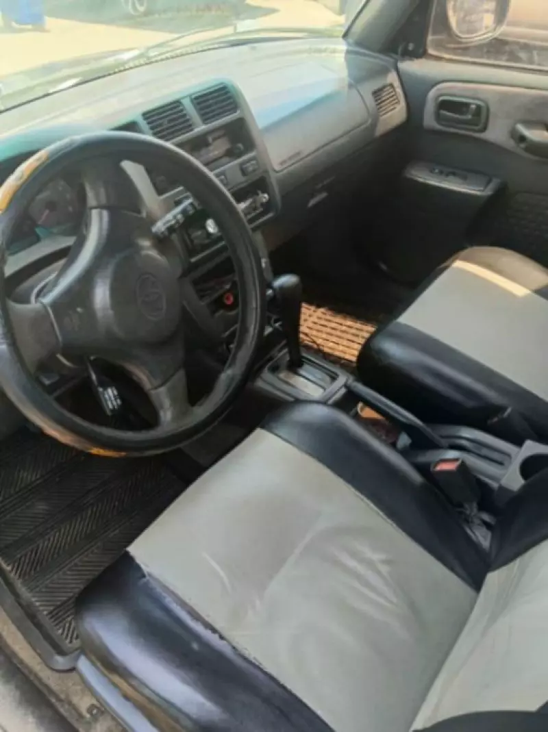 TOYOTA RAV 4   - 1999