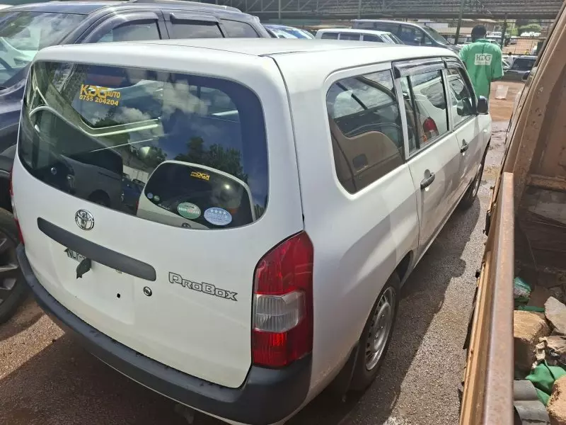 Toyota Probox    - 2017