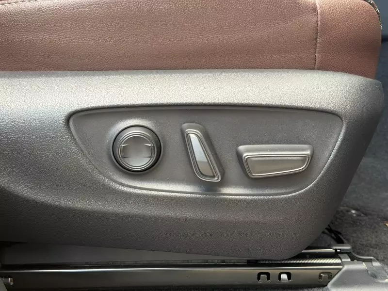 TOYOTA Landcruiser Prado   - 2024