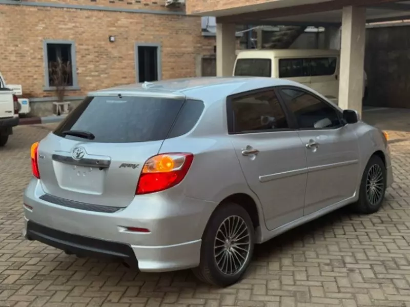 Toyota Matrix   - 2010