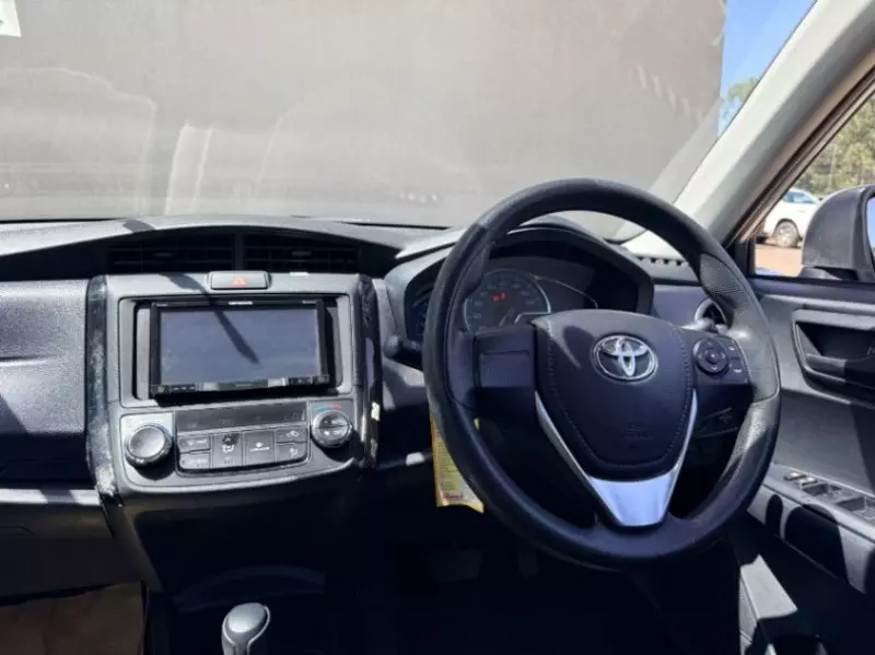 Toyota Axio hybrid    - 2018