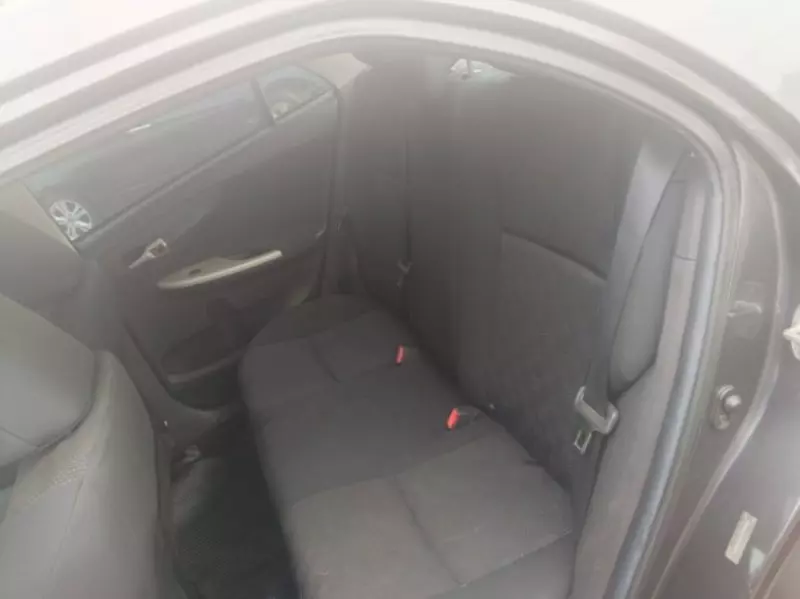 TOYOTA Corolla - 2010