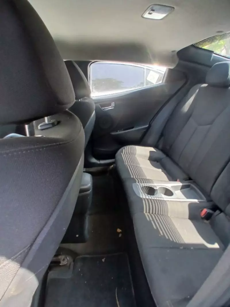 Hyundai Veloster   - 2016