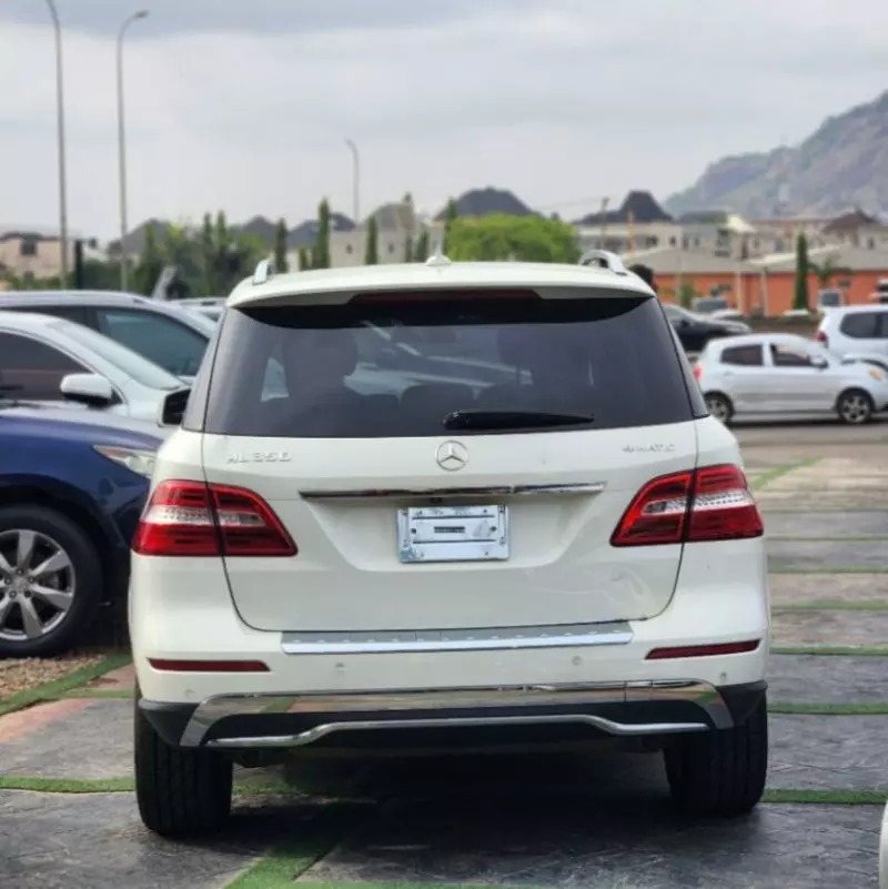 Mercedes-Benz ML 350   - 2012