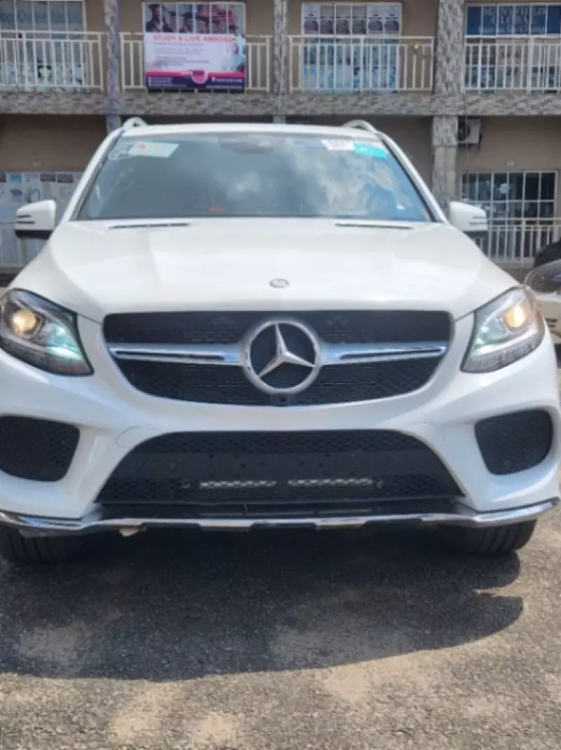 Mercedes-Benz GLE 350   - 2016