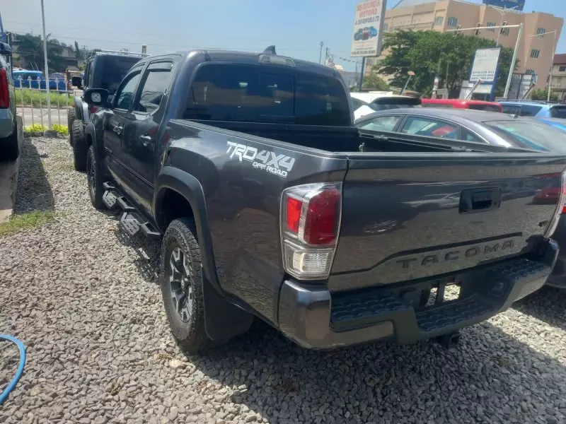 Toyota Tacoma   - 2020
