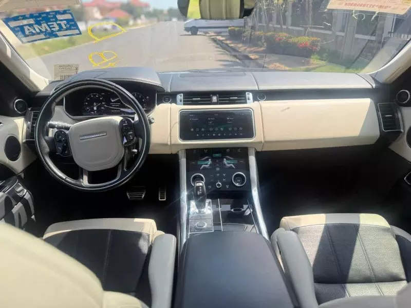 Land Rover RANGE ROVER SPORT HST    - 2019