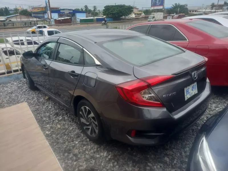 Honda Civic   - 2018