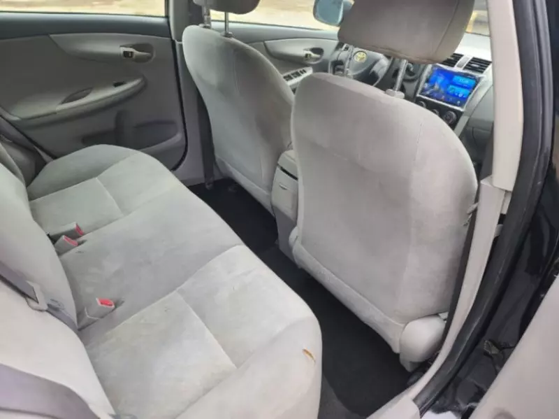 Toyota Corolla   - 2009