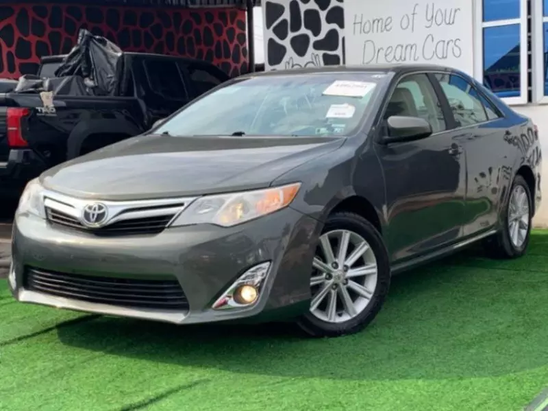 TOYOTA Camry   - 2012