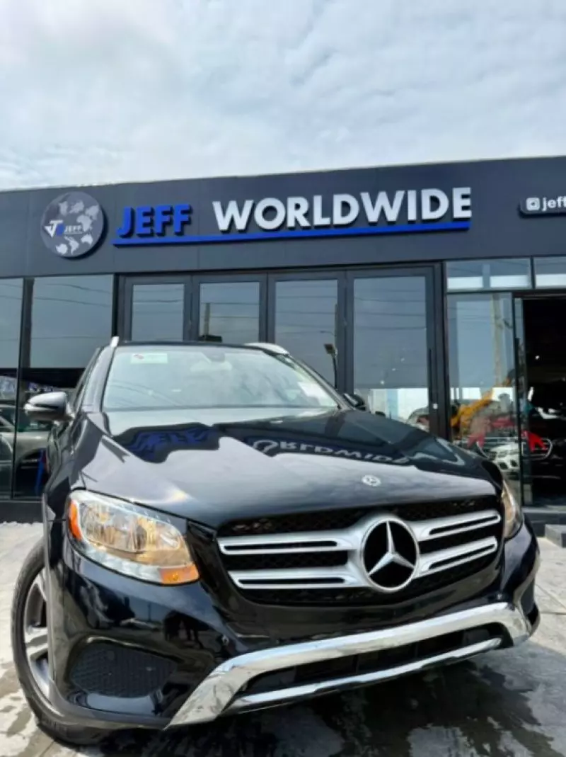 Mercedes-Benz GLC 300   - 2018