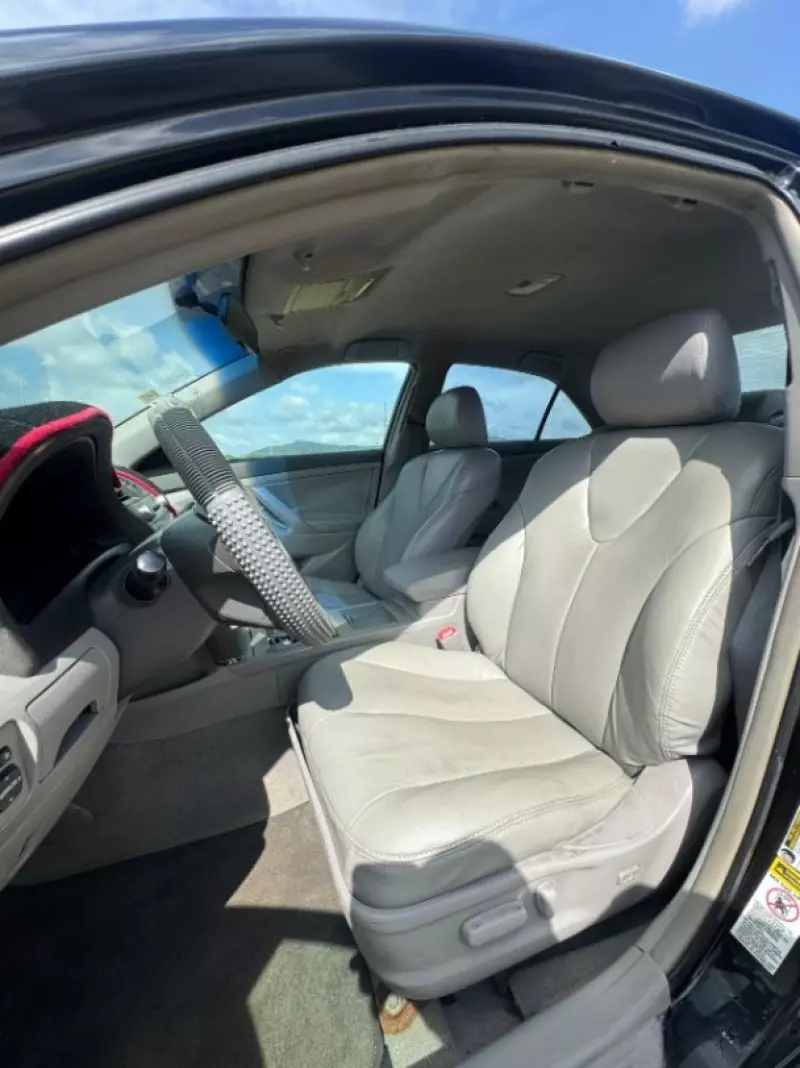 TOYOTA Camry   - 2010