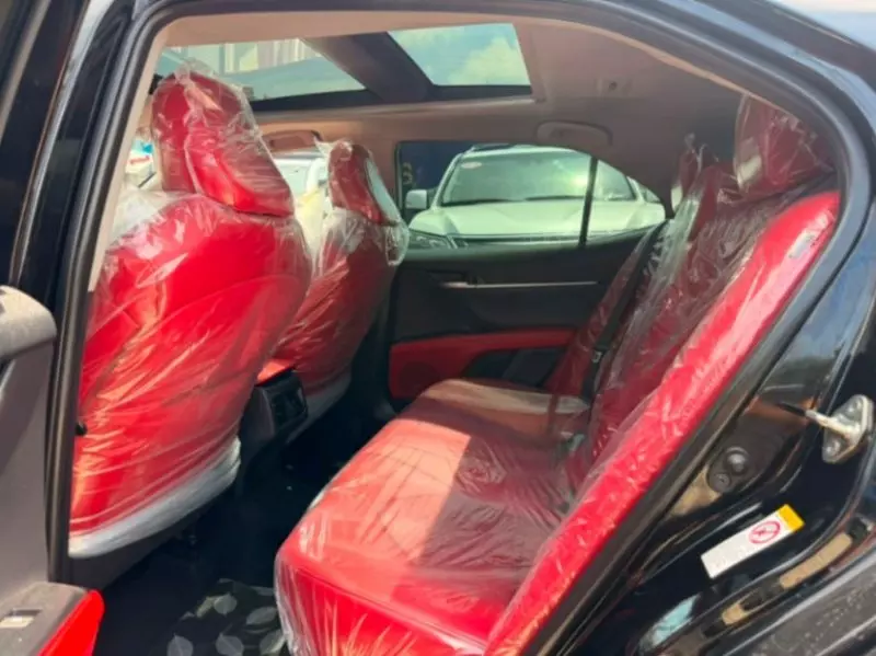 TOYOTA Camry   - 2019