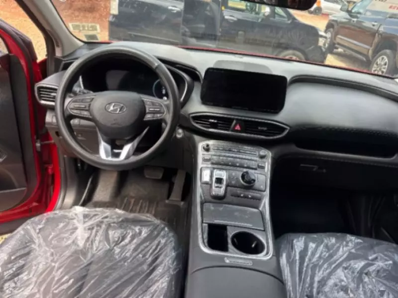 Hyundai Santa Fe   - 2023