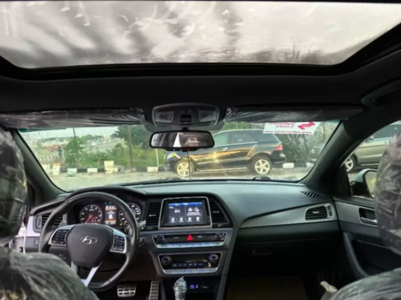 Hyundai Sonata   - 2019