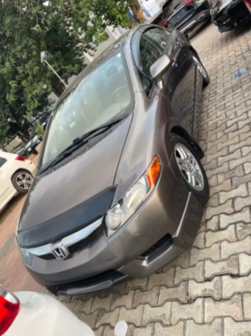 Honda Civic - 2010