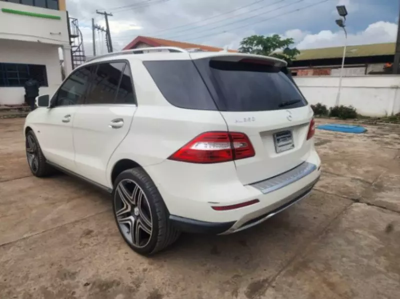 Mercedes-Benz Ml-class   - 2012