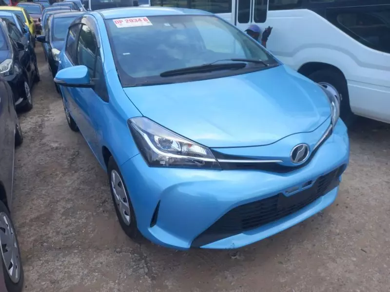 Toyota Vitz - 2015