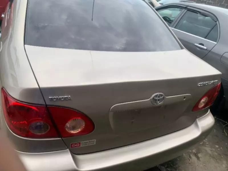 Toyota Corolla   - 2013