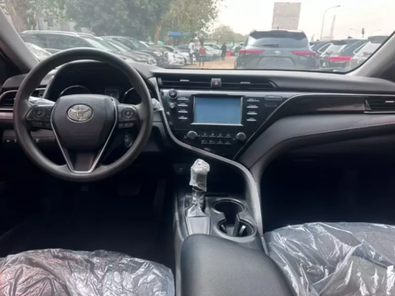 TOYOTA Camry   - 2019