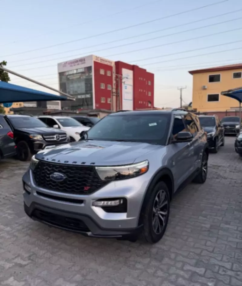 Ford Explorer   - 2020