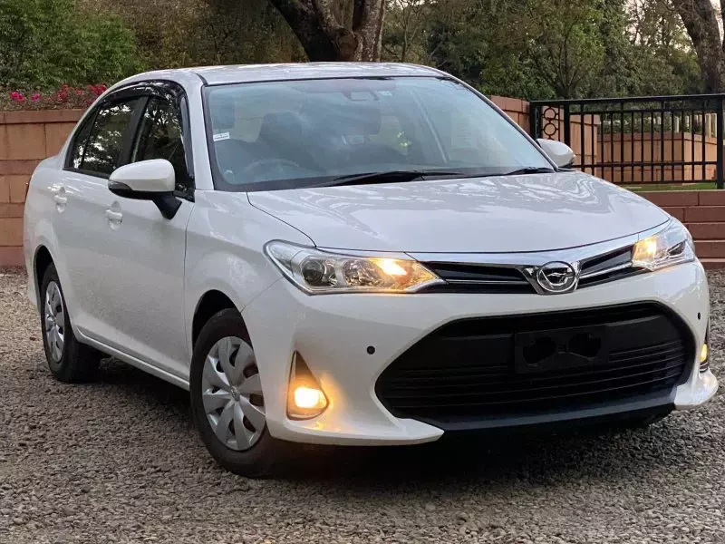 TOYOTA Axio    - 2018