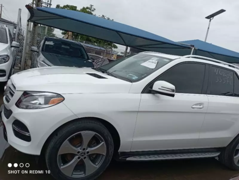 Mercedes-Benz GLE-Class   - 2017