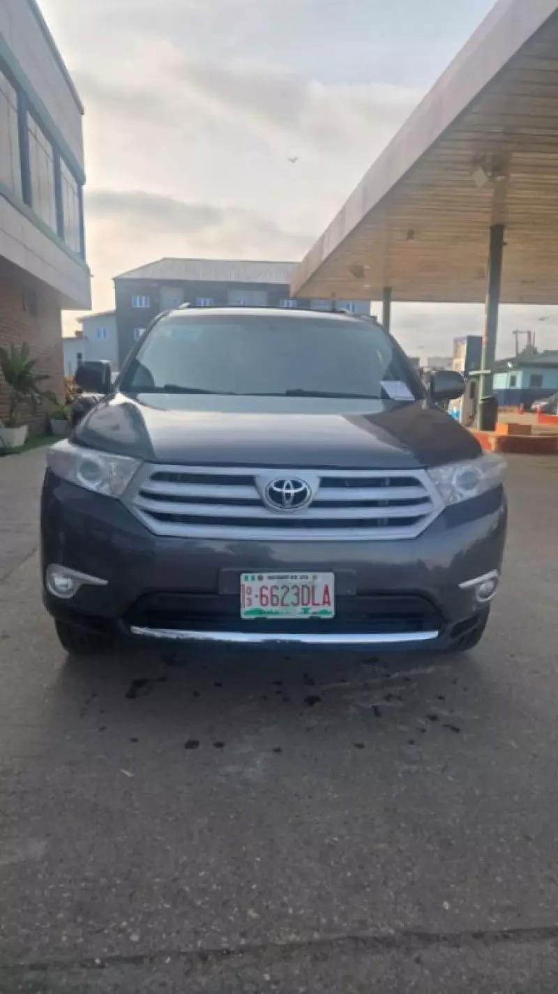 TOYOTA Highlander   - 2013