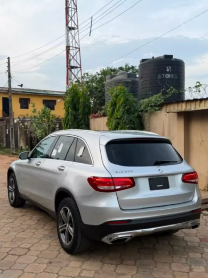 Mercedes-Benz GLC 300   - 2018