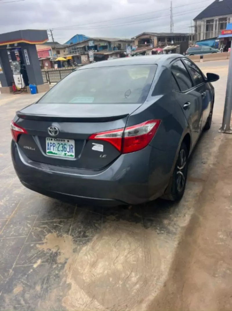 TOYOTA Corolla   - 2016