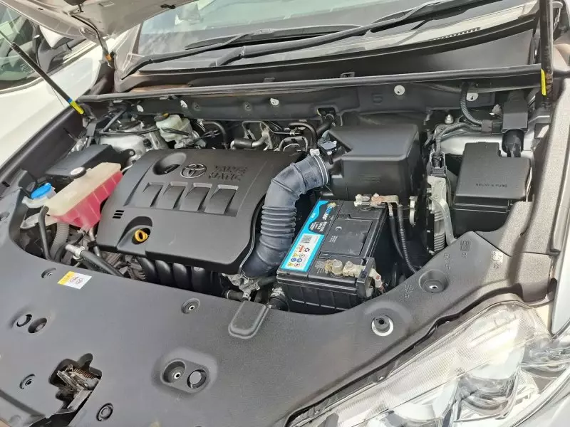 Toyota Harrier   - 2017