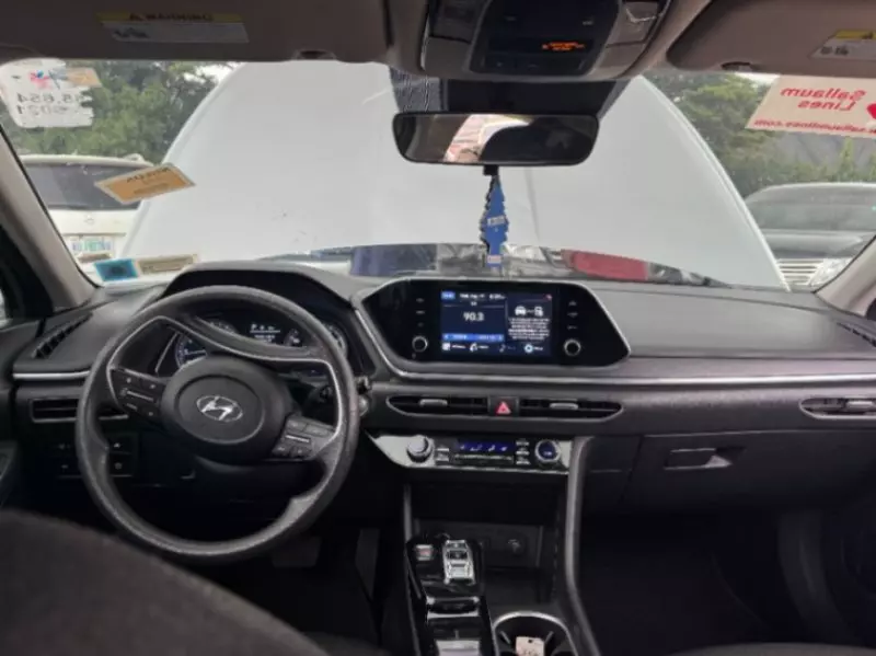 Hyundai Sonata   - 2021