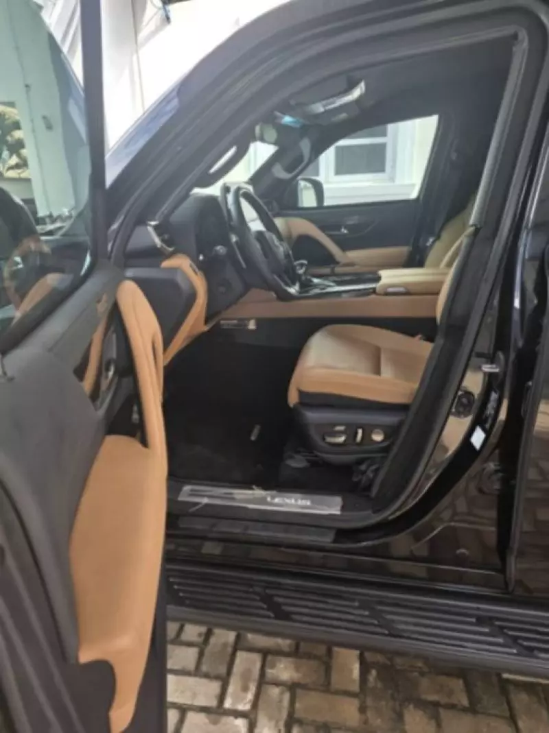 Lexus LX 600   - 2022
