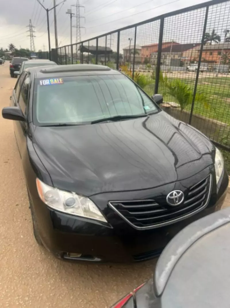 Toyota Camry   - 2007