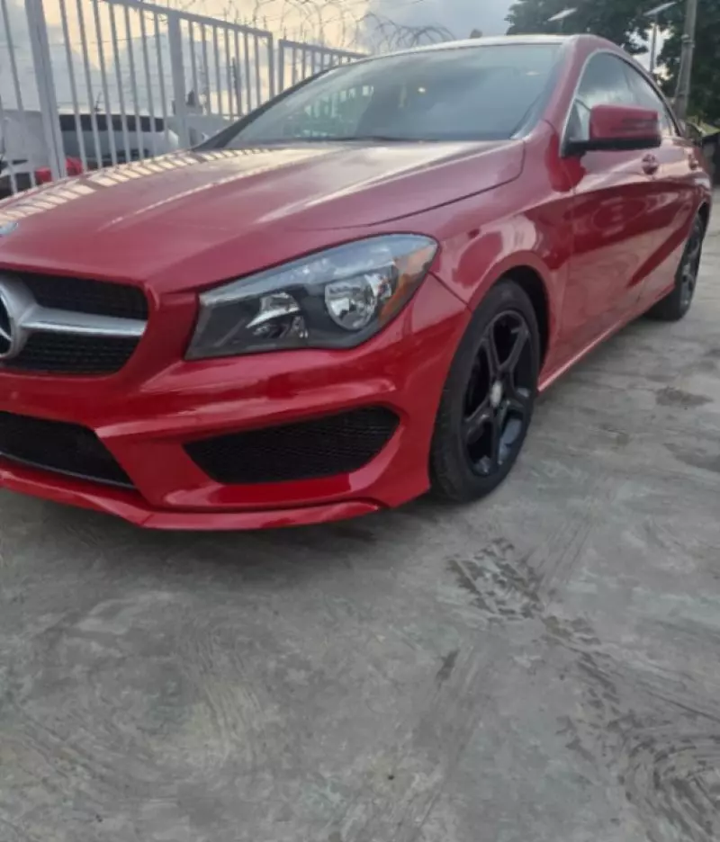 Mercedes-Benz CLA-Class   - 2015