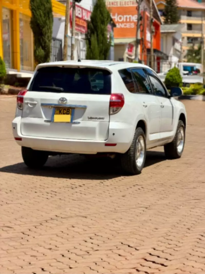 Toyota Vanguard    - 2007