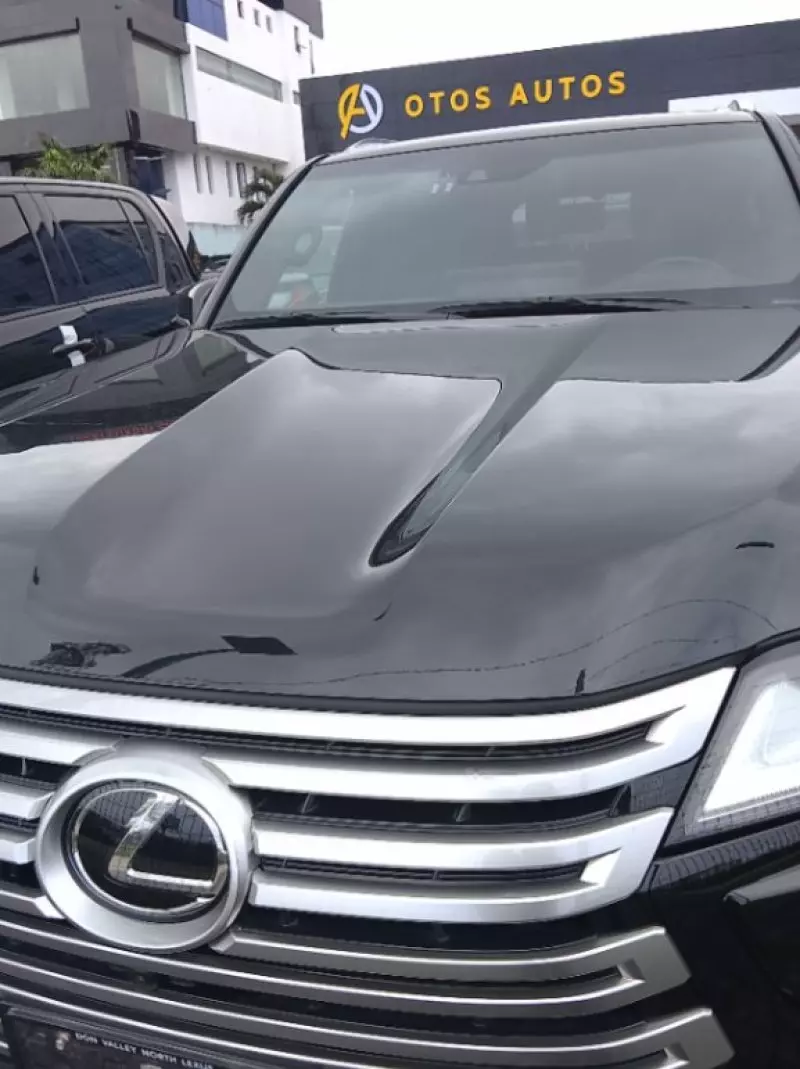 Lexus LX 600 - 2023