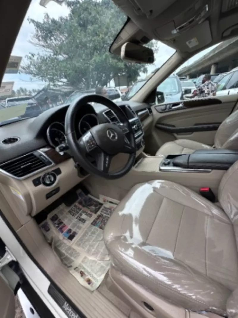 Mercedes-Benz ML 350   - 2013