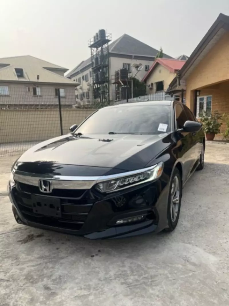 Honda Accord   - 2018